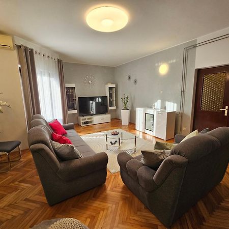 Apartment Tigo - 2 Bedrooms, 2 Bathrooms, Terrace And Big Garden Fažana Eksteriør bilde