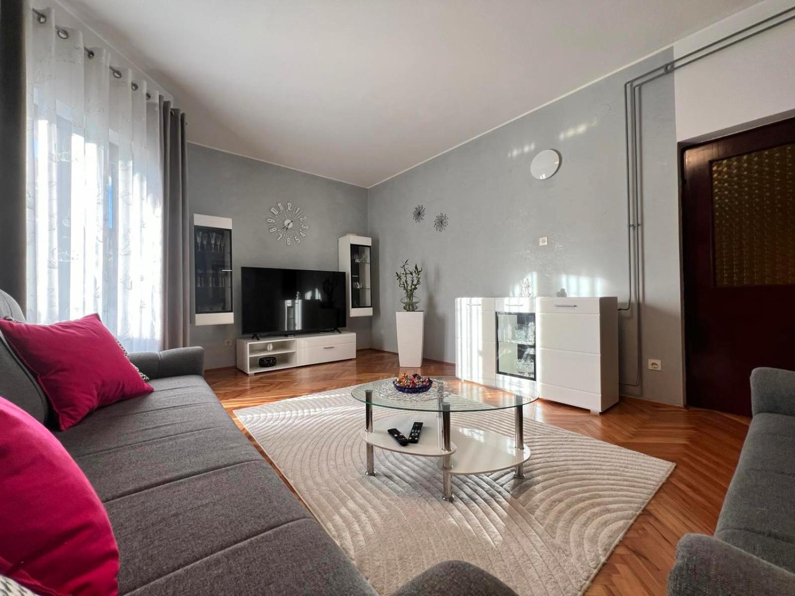 Apartment Tigo - 2 Bedrooms, 2 Bathrooms, Terrace And Big Garden Fažana Eksteriør bilde